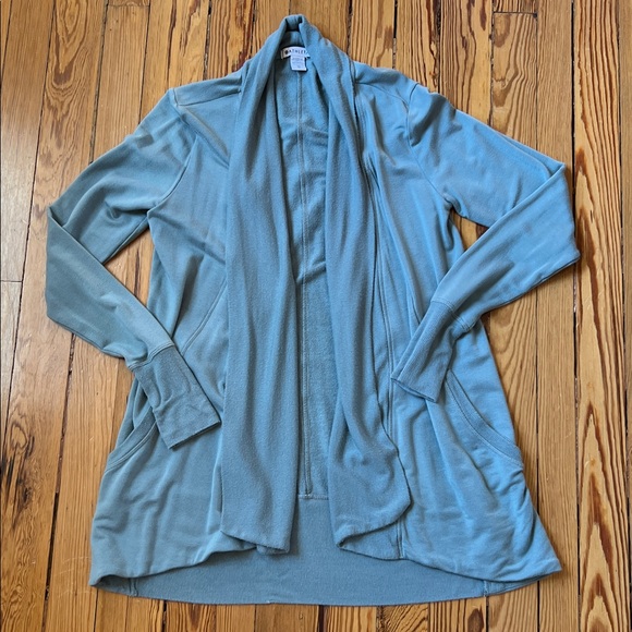 Athleta Pranayama Restore Wrap - Picture 2 of 5